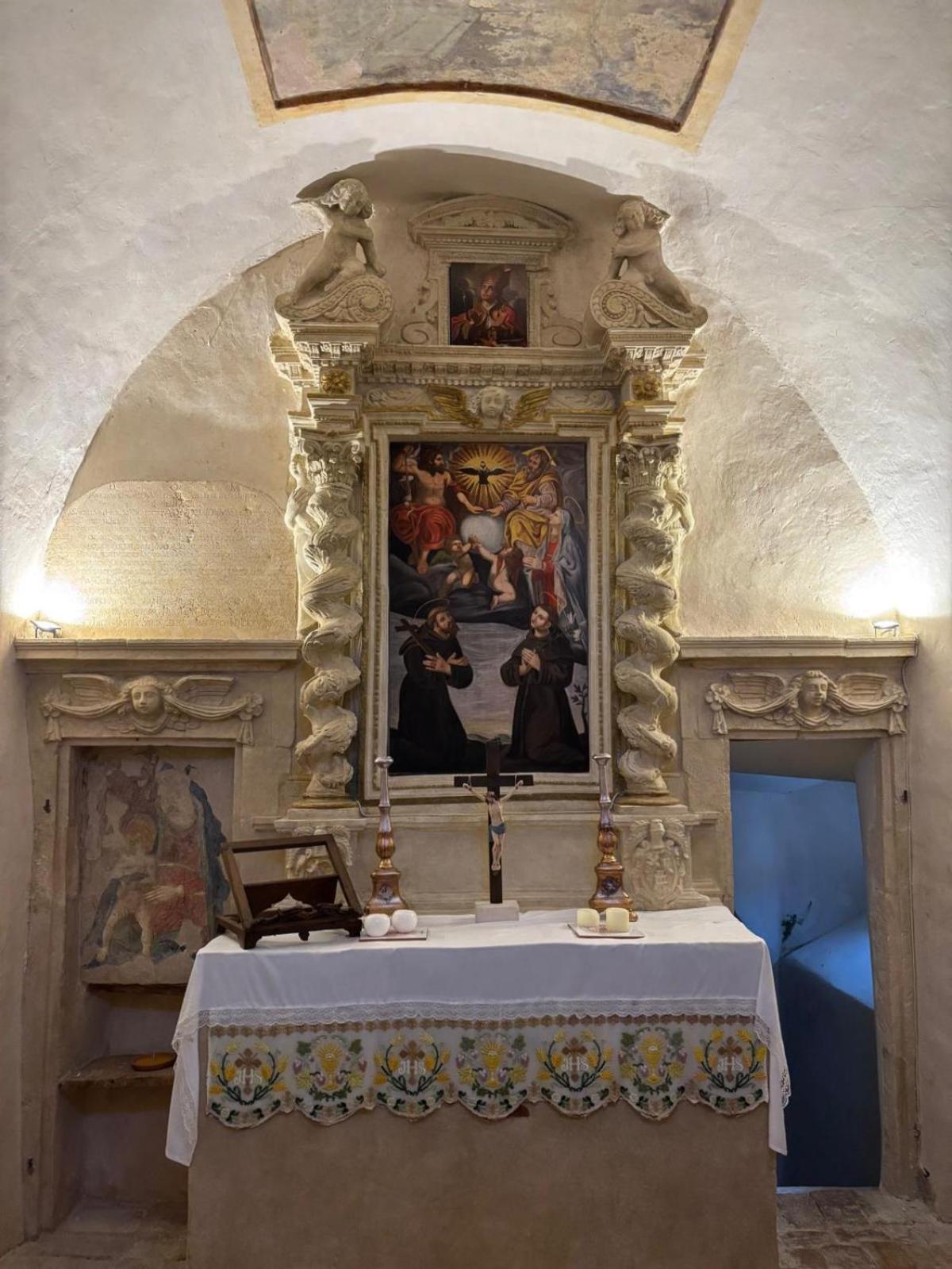 Palazzo Pirro Dimora Storica Bed & Breakfast Acciano Exterior photo